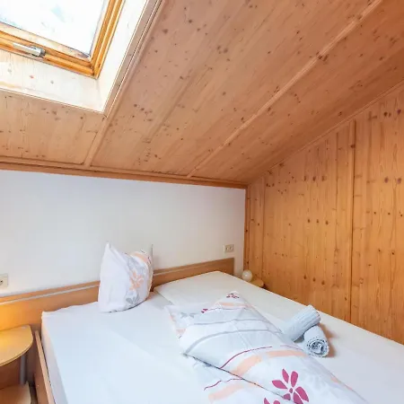Apartman Pretty In L Ngenfeld With Balcony