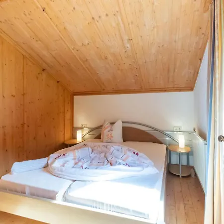 Pretty In L Ngenfeld With Balcony Apartman